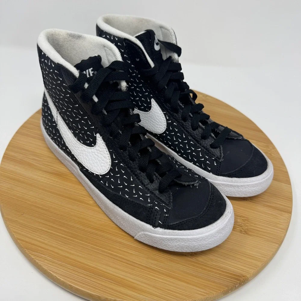 Nike Blazer Mid 77 GS Black White Mini Swoosh DC9197-001 Size 5Y High Top Mens 5